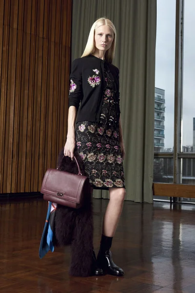 Look 7